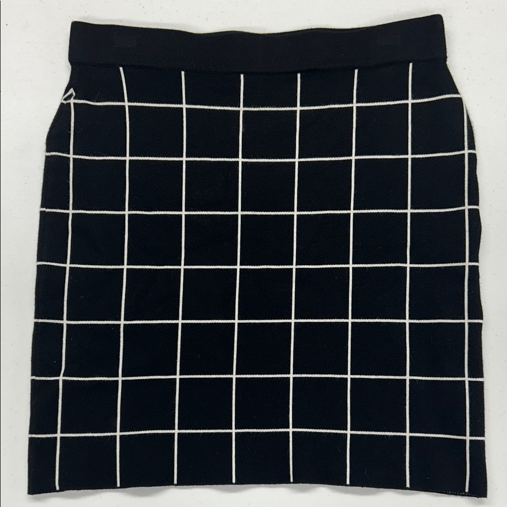 Saks Fifth Avenue Black and White Checkered Pencil Skirt